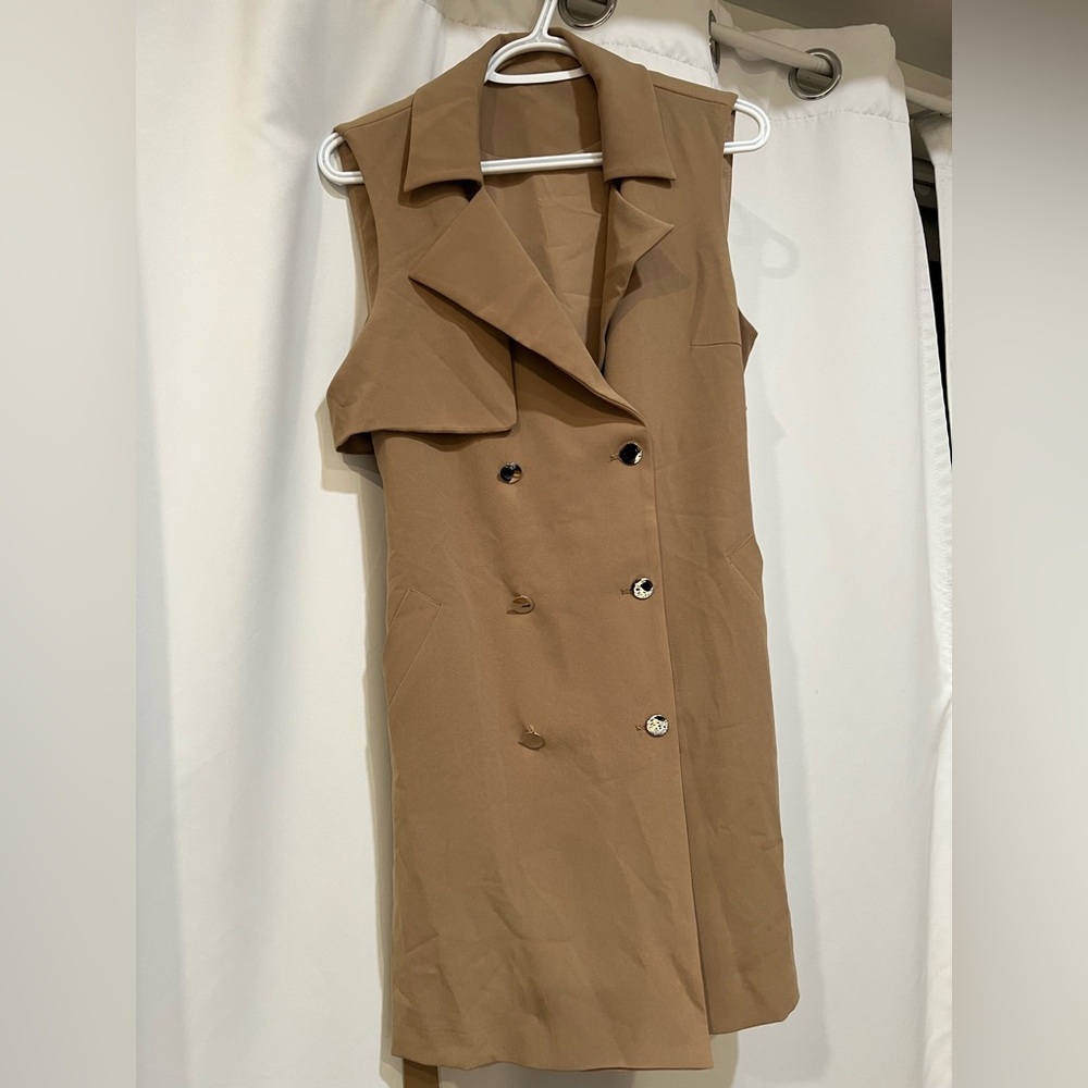 BRAND NEW Sleeveless Trench Coat, size M - Picture 5 of 6